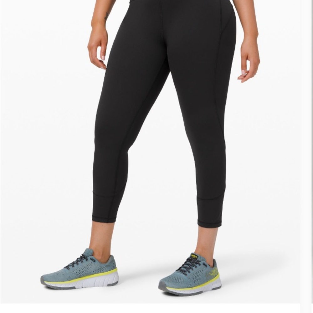 Lululemon In Movement High-Rise
Tight 25" *Everlux leggings